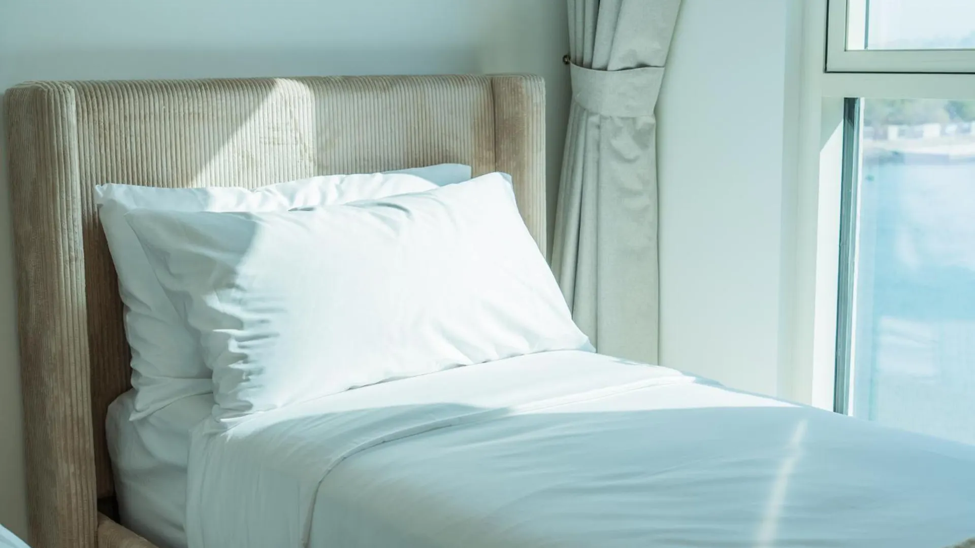 Two Bedroom Apartment By Otolo Homes With Free Yas Theme Park Tickets Emirati Arabi Uniti