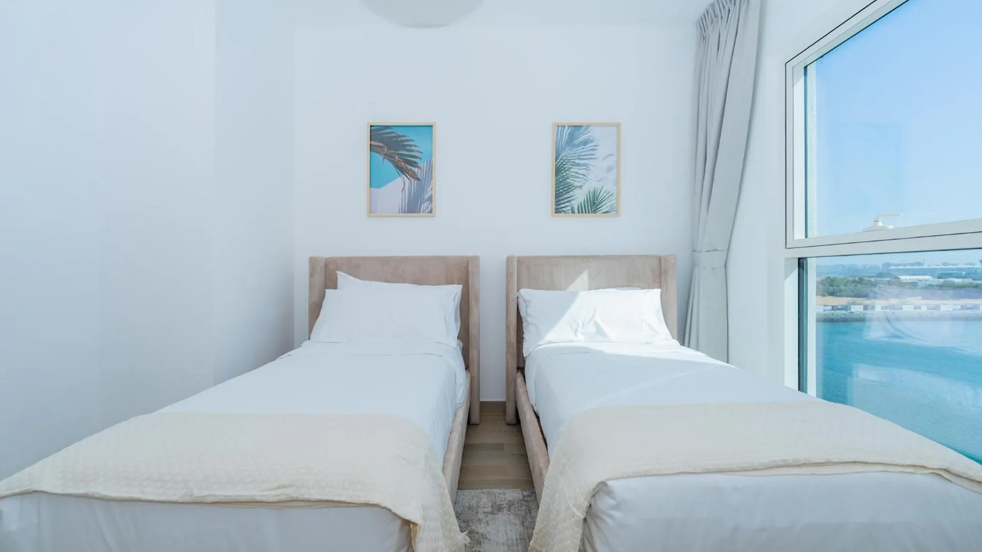 Two Bedroom Apartment By Otolo Homes With Free Yas Theme Park Tickets Zjednoczone Emiraty Arabskie