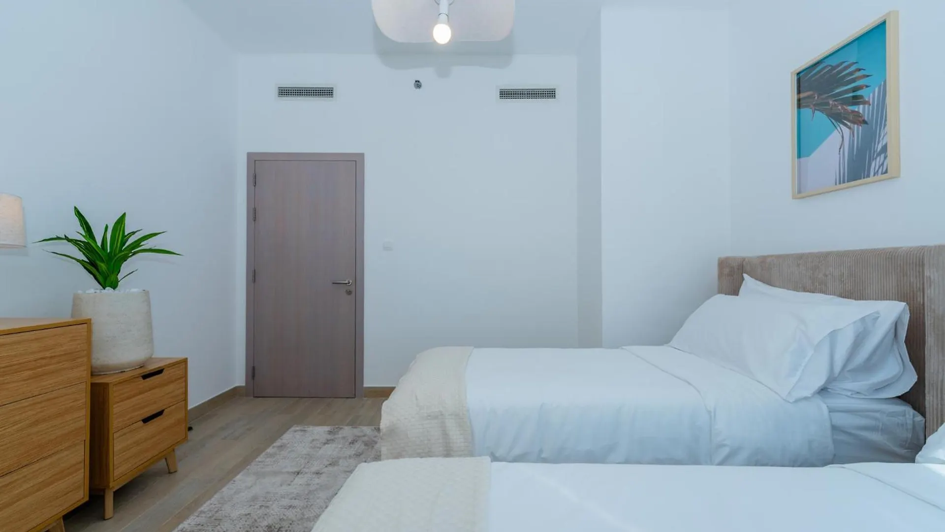 Two Bedroom Apartment By Otolo Homes With Free Yas Theme Park Tickets Emirati Arabi Uniti